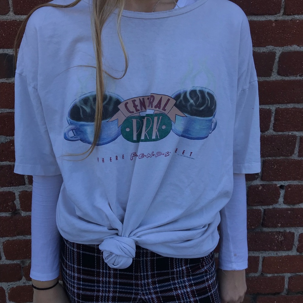 vintage street wear friends tee